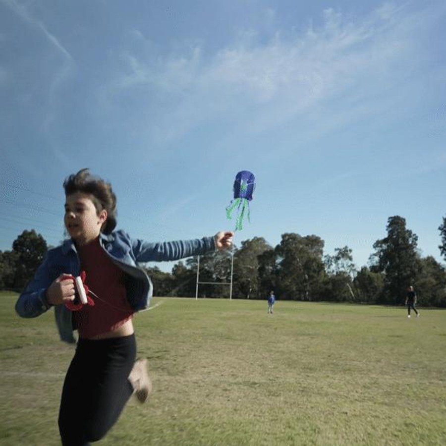 Play + Learn Tiger Tribe Outdoor | Jellyfish Kite